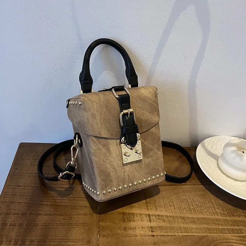 Fashionable Small Shoulder Bag, Chic Crossbody & Handheld Clutch