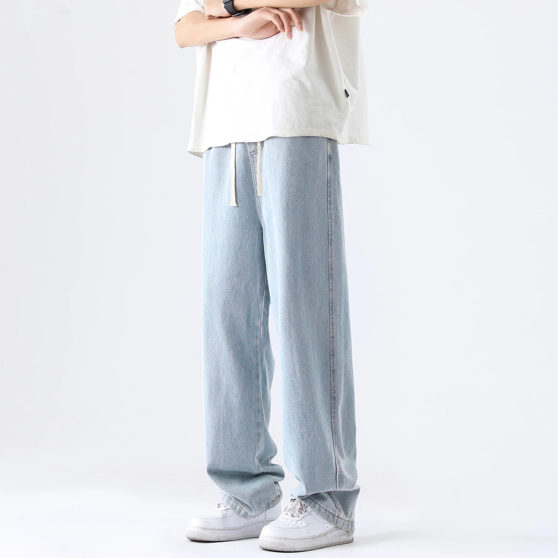 Teenage Jeans Appear Slim and Loose Fitting Casual Trendy Jeans