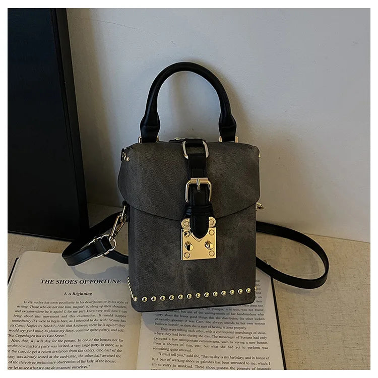 Fashionable Small Shoulder Bag, Chic Crossbody & Handheld Clutch